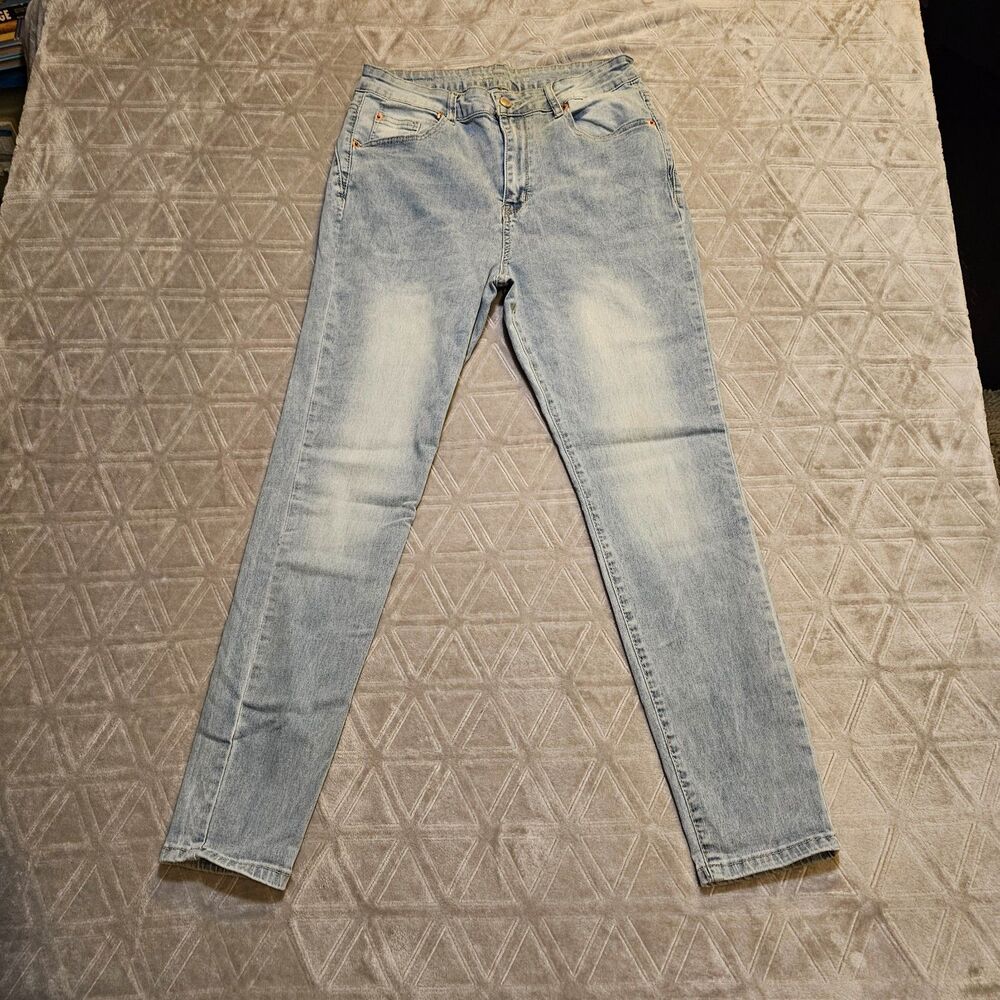 Gemma Rae Women’s Straight Blue Denim Jeans Light Wash Pockets Butt Lifting